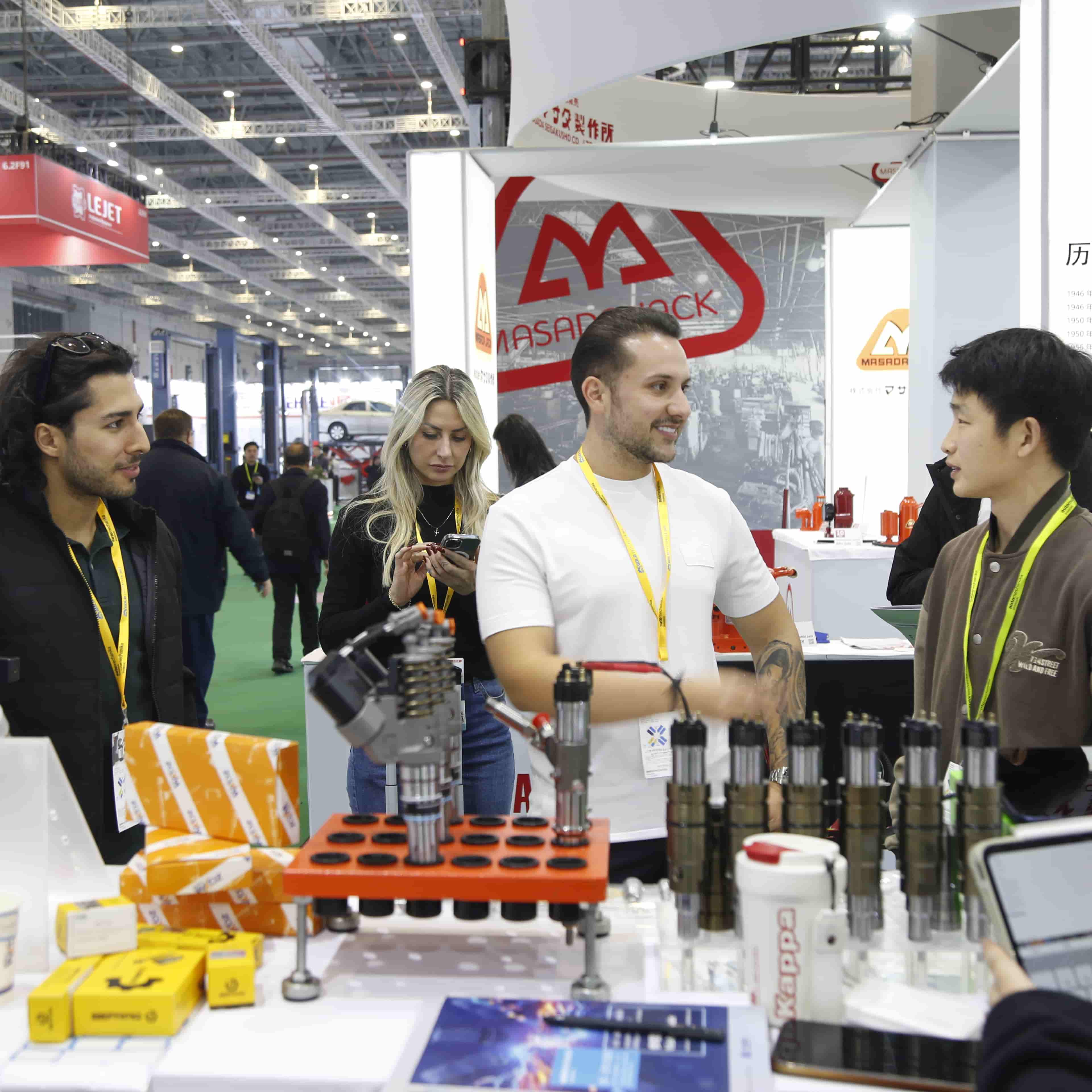 Sales team participates in exhibition